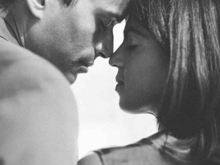 couple portrait downtown vancouver