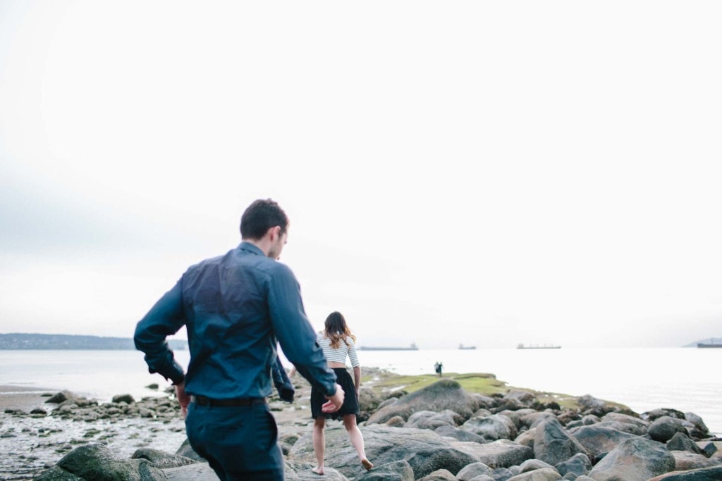 joel & caitlin's stanley park third beach engagement