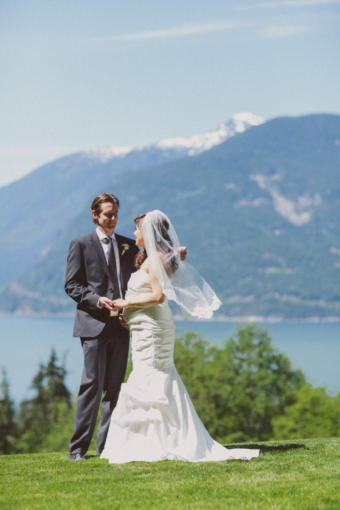 furry creek wedding photos by the beach