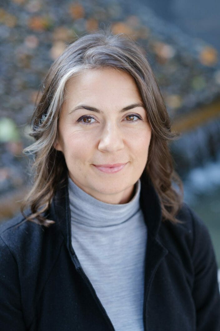 natural female business headshot for linkedin in Vancouver
