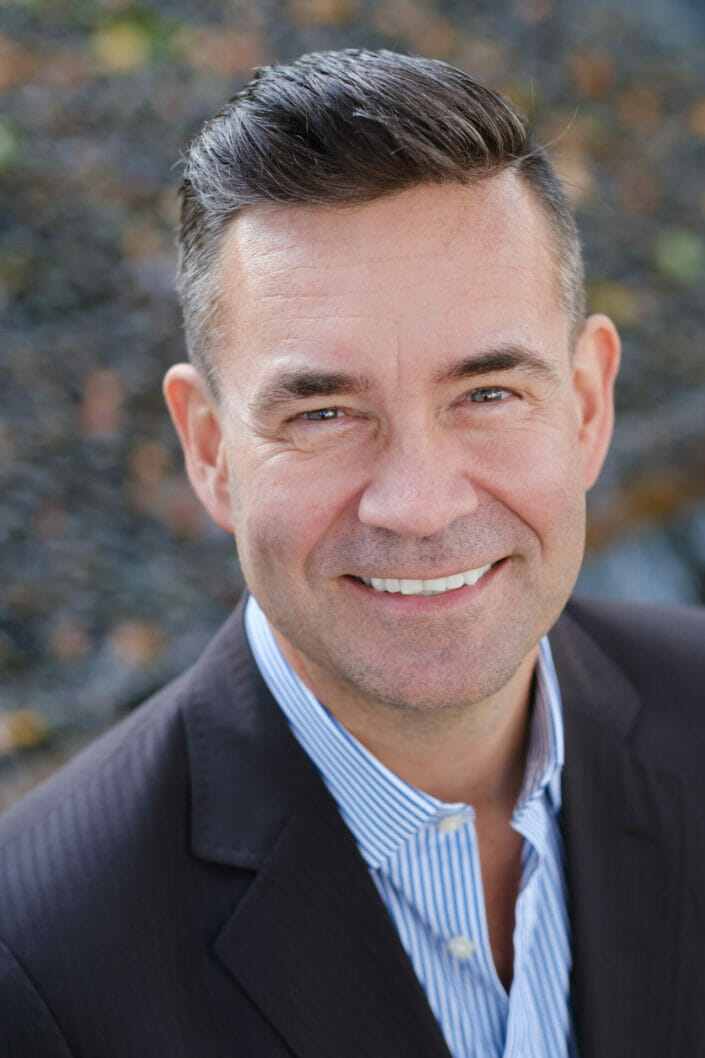 natural male business headshot for linkedin in Vancouver